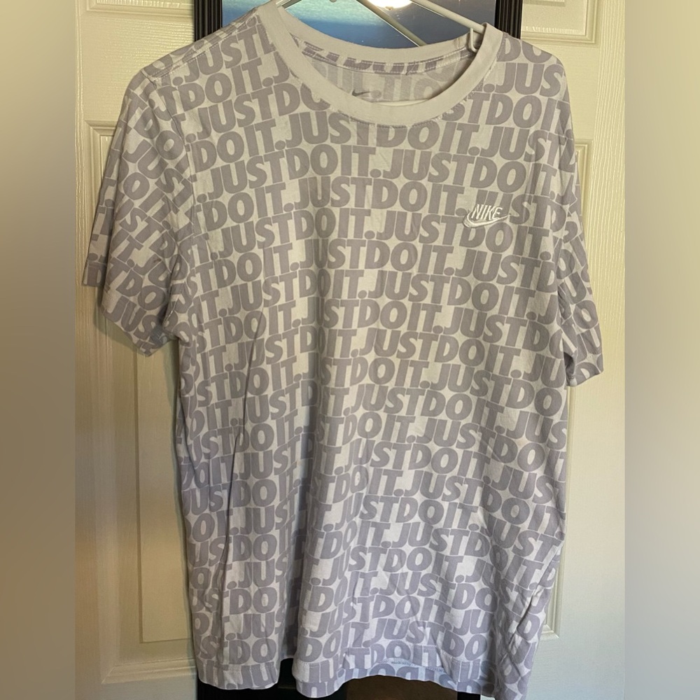 Men’s LG Nike Tee